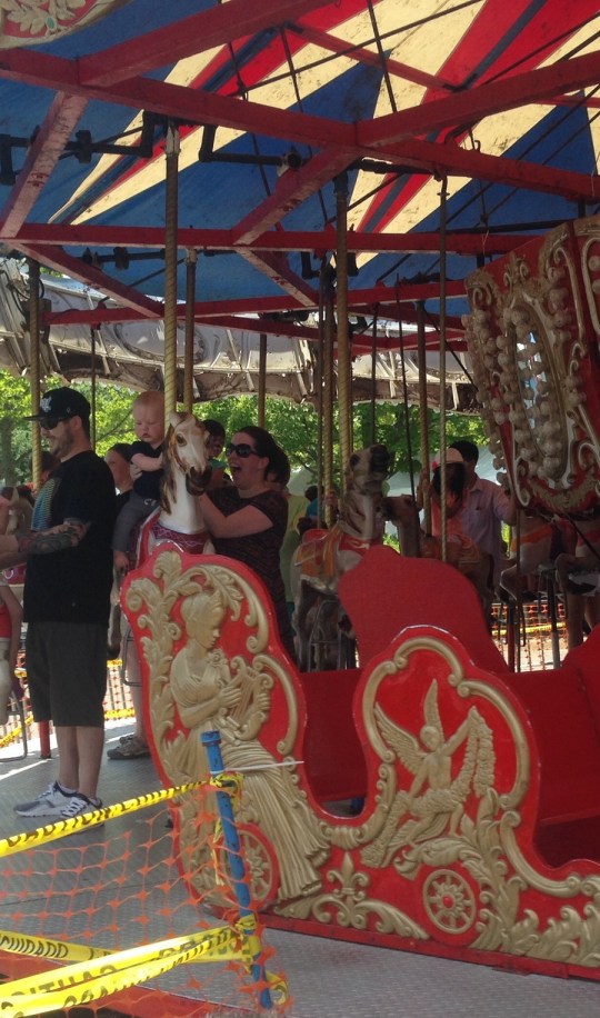 Max Merry Go Round 2